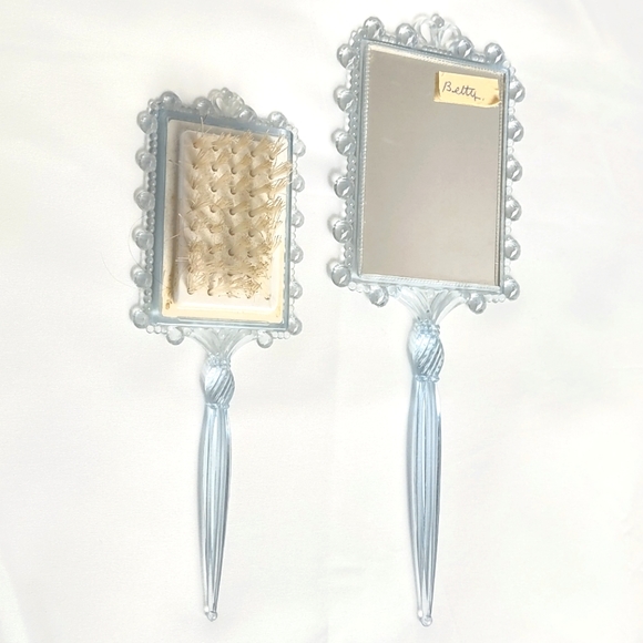 Vintage Children's Clear Blue Plastic Hand Mirror and Brush Set - Little Girl - Picture 7 of 9